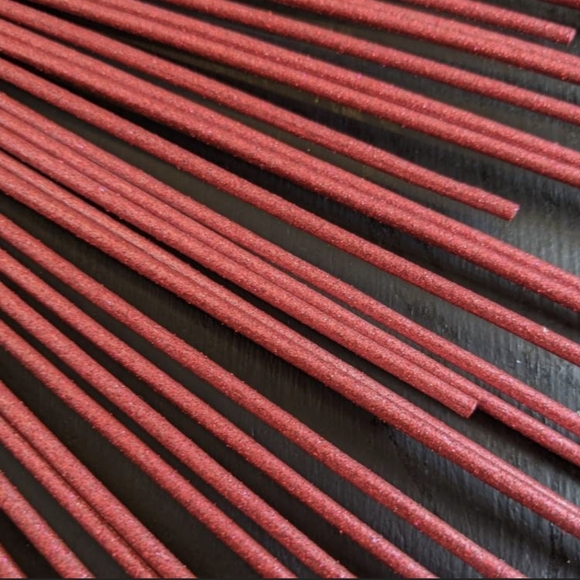 Glamorous 35” RED Sunburst Mirror Decorative Wall Mirror - Picture 3 of 4